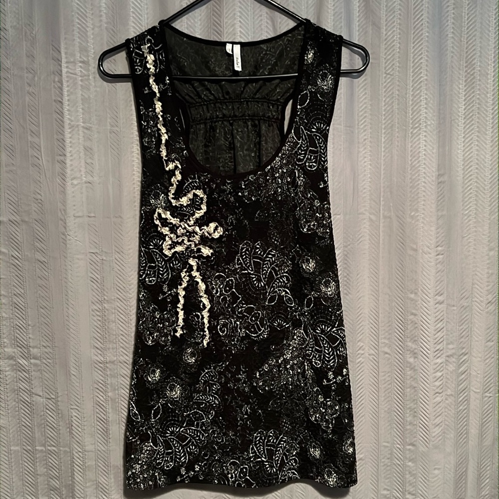 Studio Y Ruffle Tank Top